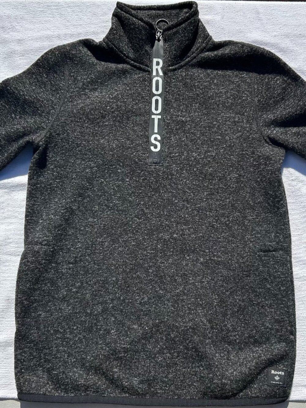 Roots quarter zip